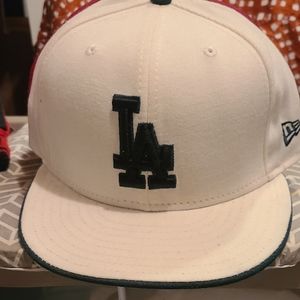 New Era fitted baseball cap size 7 3/4